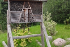 Ein Insektenhotel möchten wir ebenfalls aufstellen.